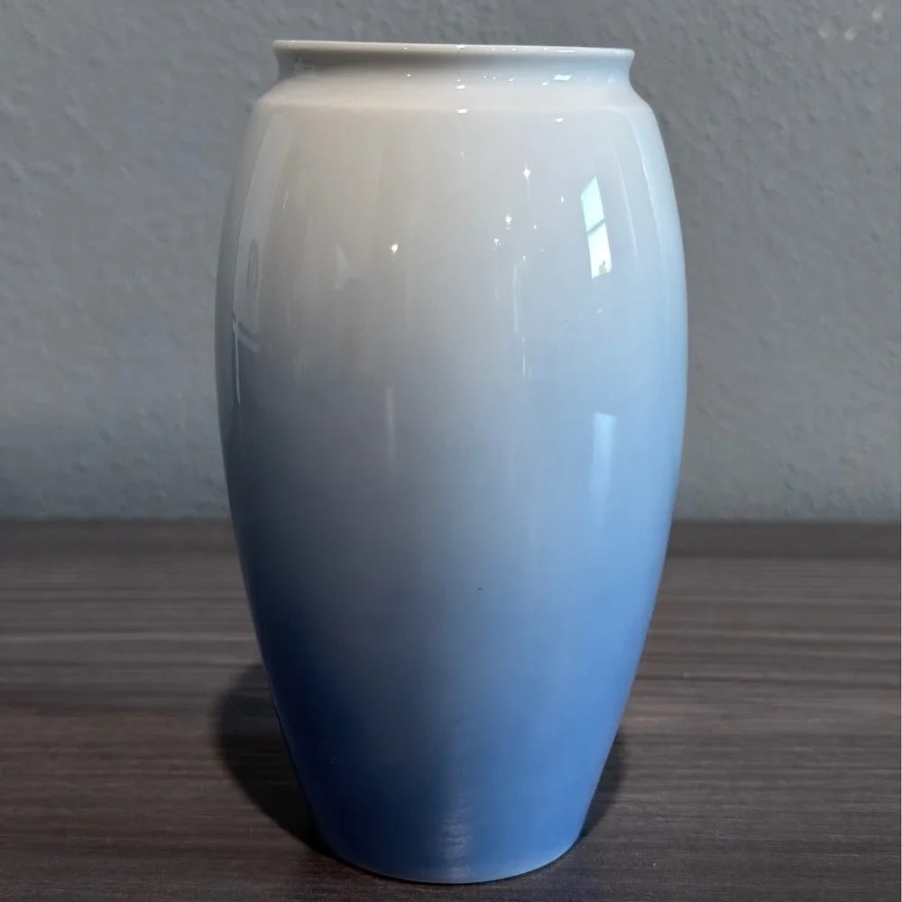 Bing & Grondahl B&G Denmark Blue Pansy Porcelain Vase 385-5254 5.25 Inch